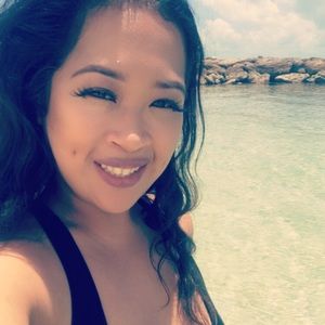 Meet your Posher, Vanessa
